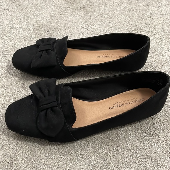 Black flats with bow. Christian Siriano for Payless. Lightly worn. Size: US 8.5 - Picture 5 of 5